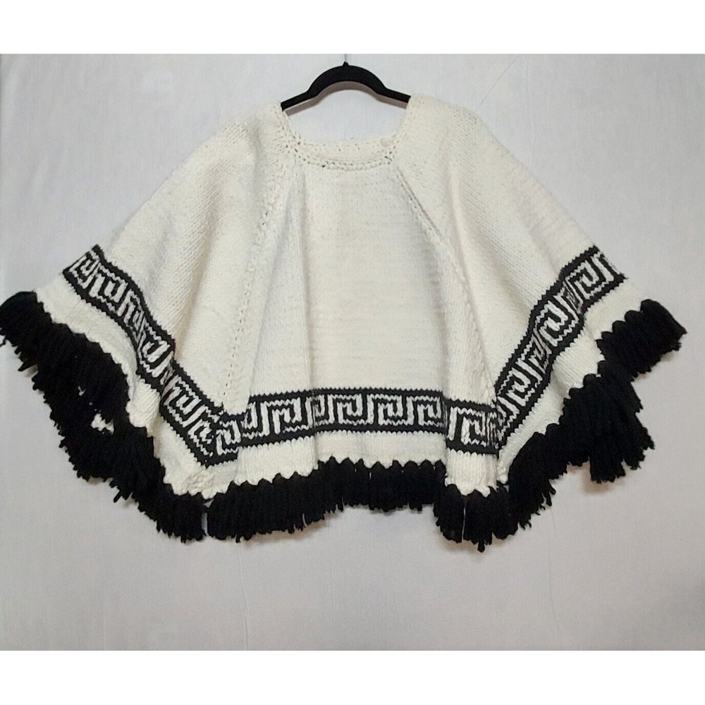 VTG Peruvian Poncho Hand Made Aztec Artisanal Cape Hippie Granny Fringe Wool